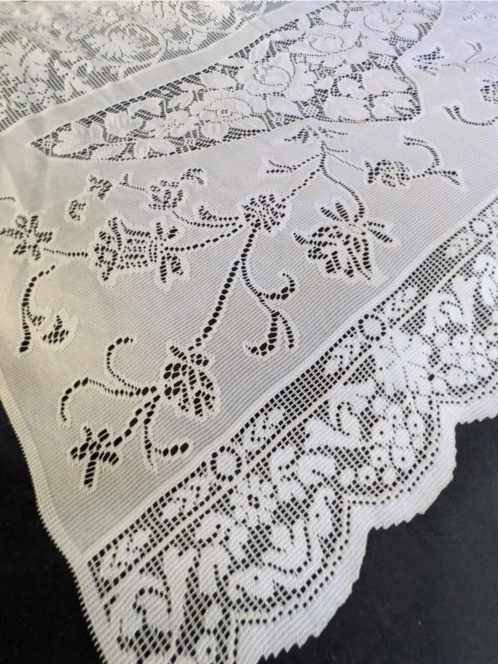 Vtg Lace Tier Curtain Cafe Panels Set of 2 White Floral Cabbage Roses 24